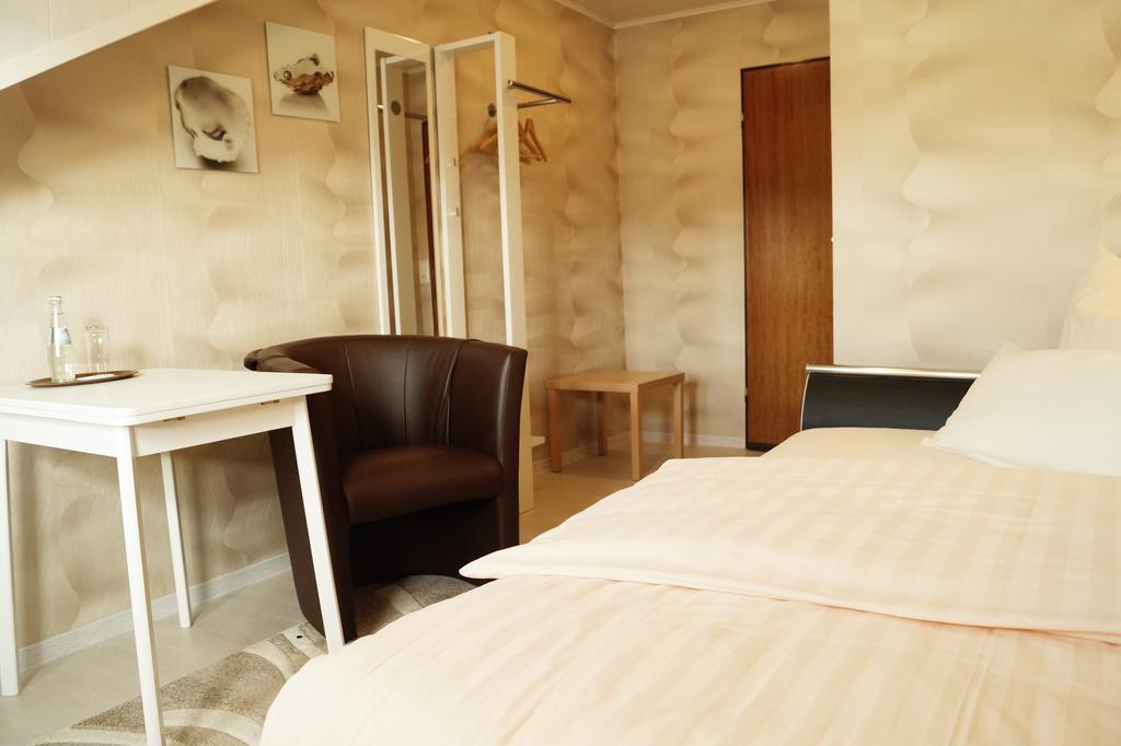 Pension Huhn Angersbach Δωμάτιο φωτογραφία
