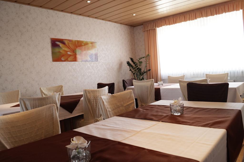 Pension Huhn Angersbach Εξωτερικό φωτογραφία