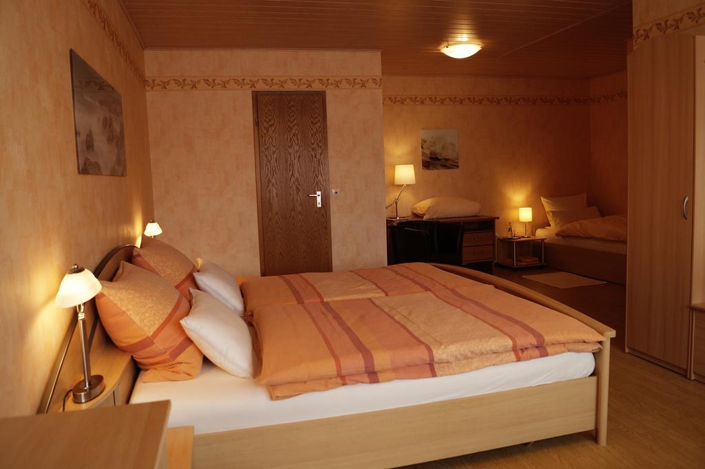 Pension Huhn Angersbach Δωμάτιο φωτογραφία